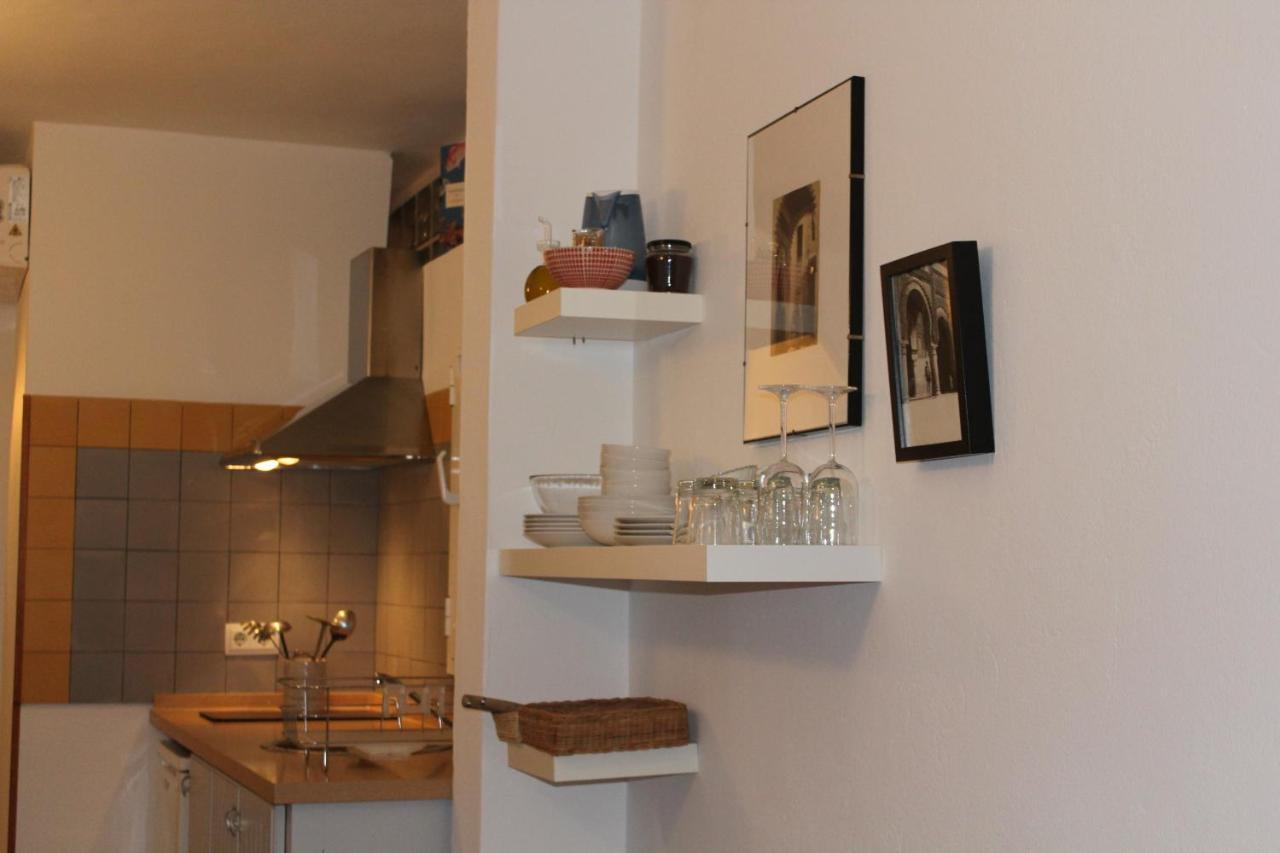 Fonduq Estudios Tarifa Exteriör bild